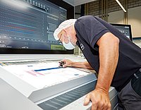 扩大包装部门的生产能力